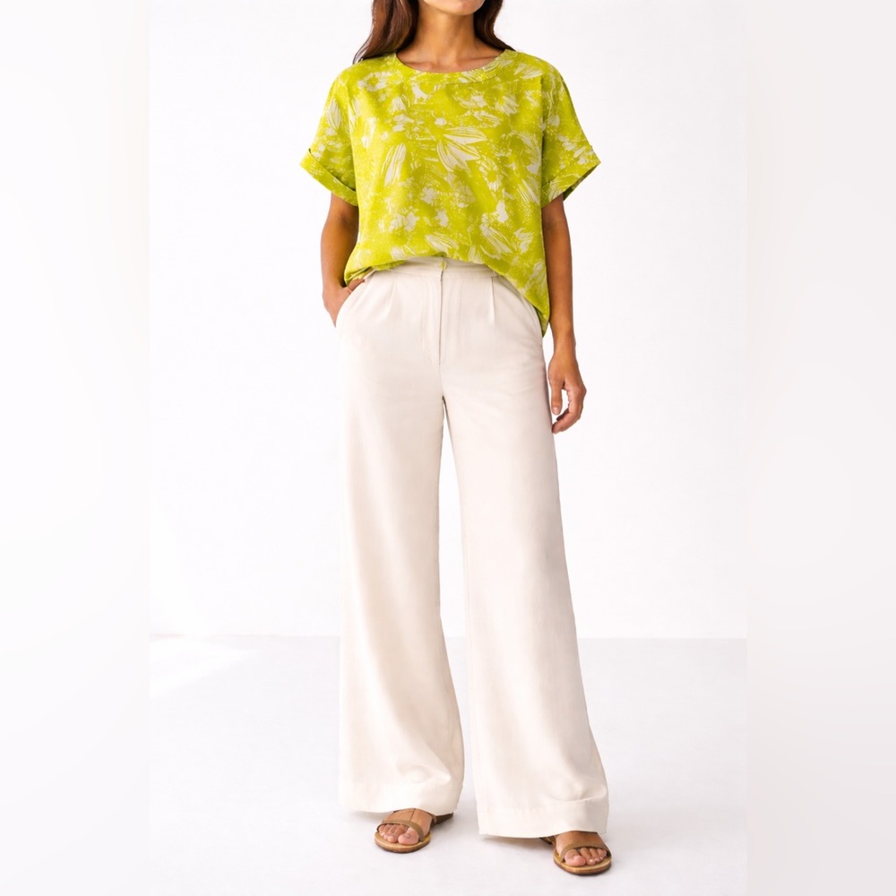 Vince Camuto Green Boxy Cuffed Sleeve Top NWT